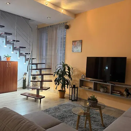 The Maisonette In Sofia's Heart * Sofie